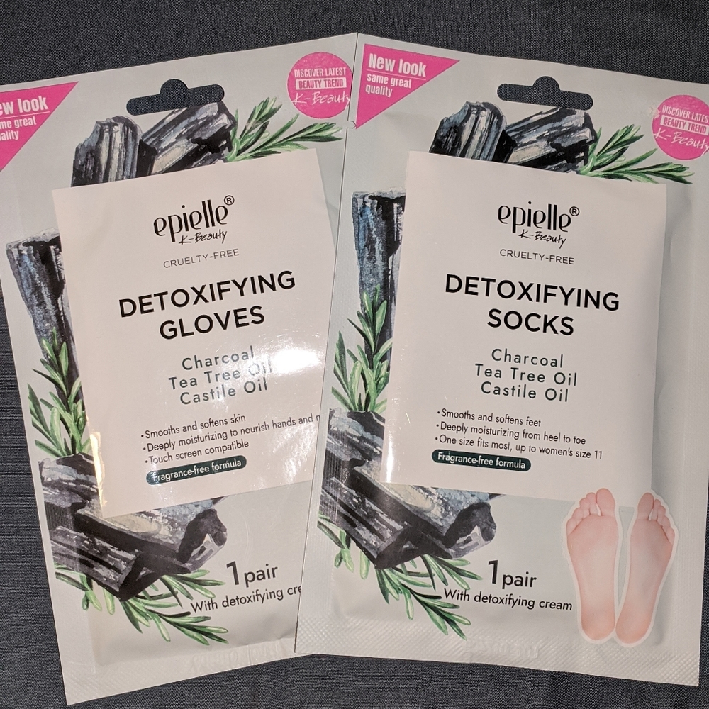 NEW Charcoal w/ Tea Tree and Castile Oil Glove & Sock Masks